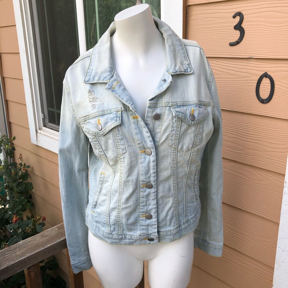 Gap Distressed Light Denim Jacket Small - image 1